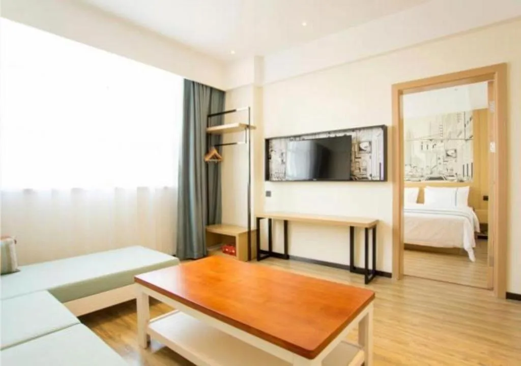 Bed in City Comfort Inn Chibi Walking Street