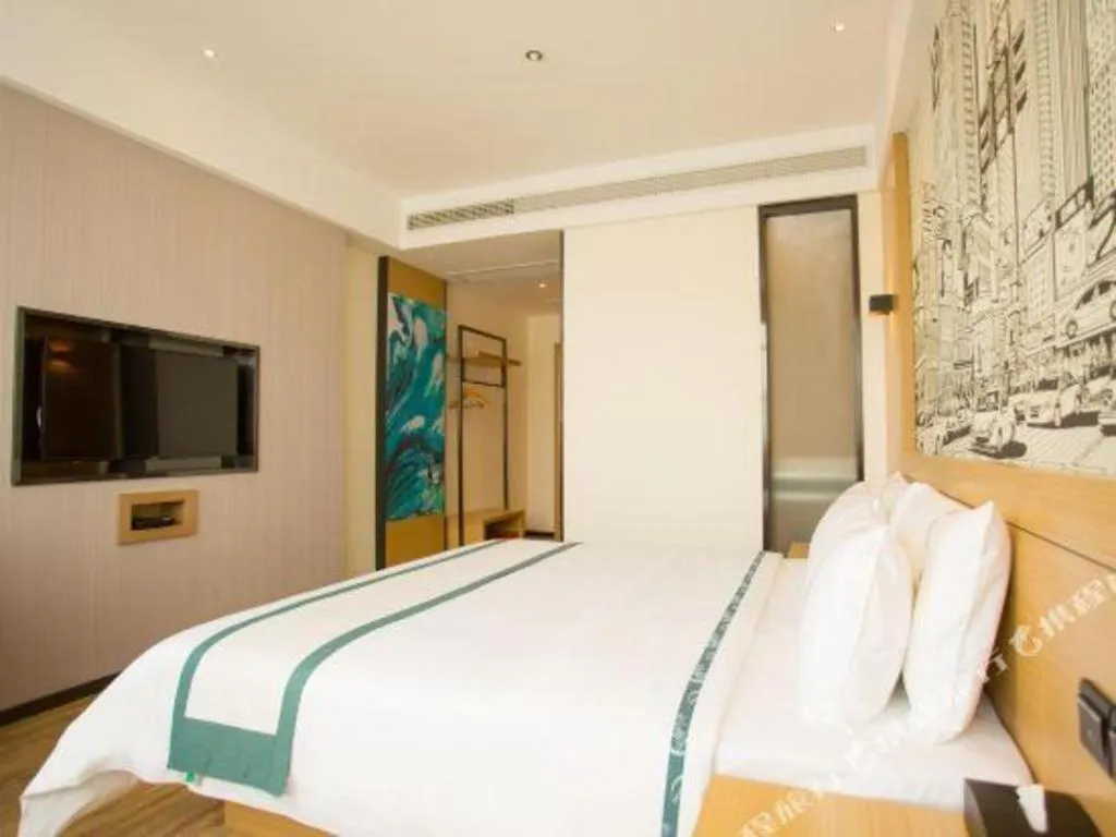 Bed in City Comfort Inn Chibi Walking Street