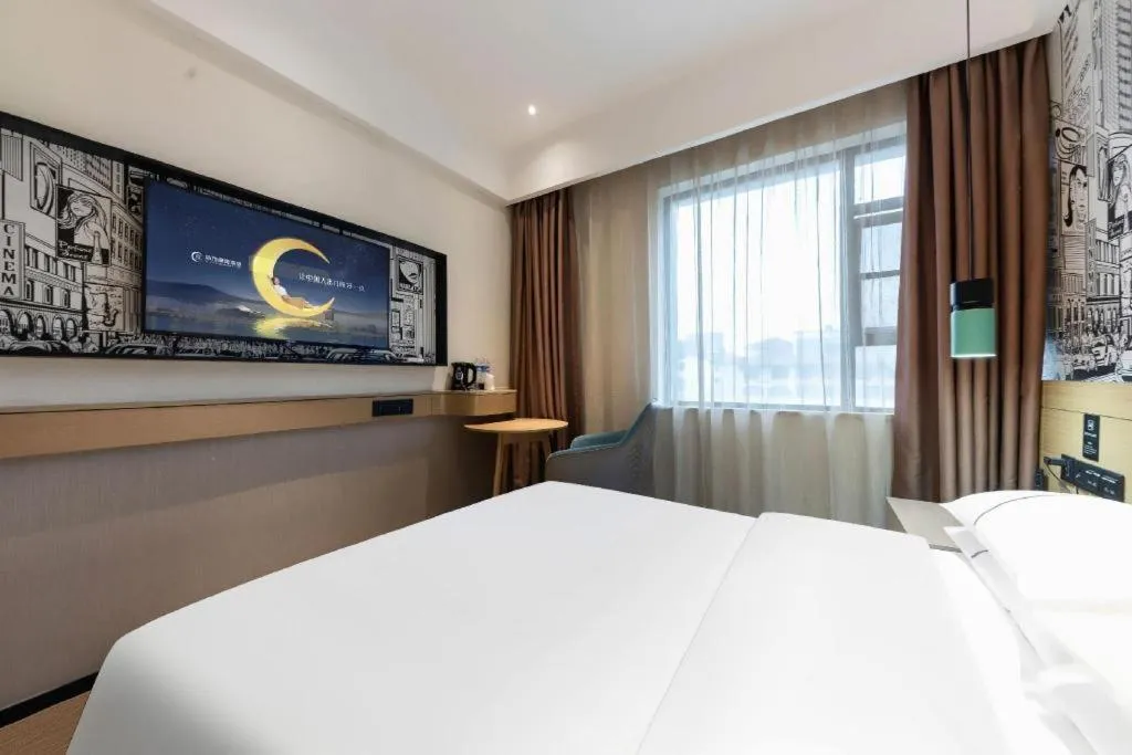 Bed in City Comfort Inn Chibi Walking Street