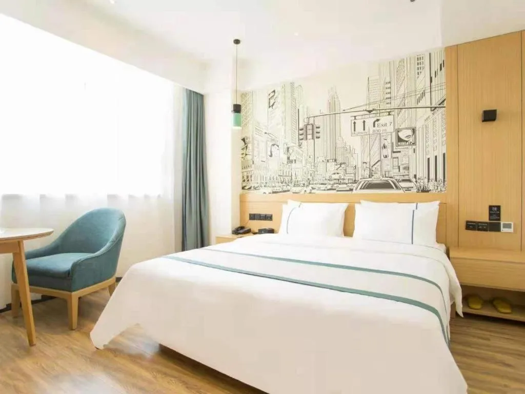 Bed in City Comfort Inn Chibi Walking Street