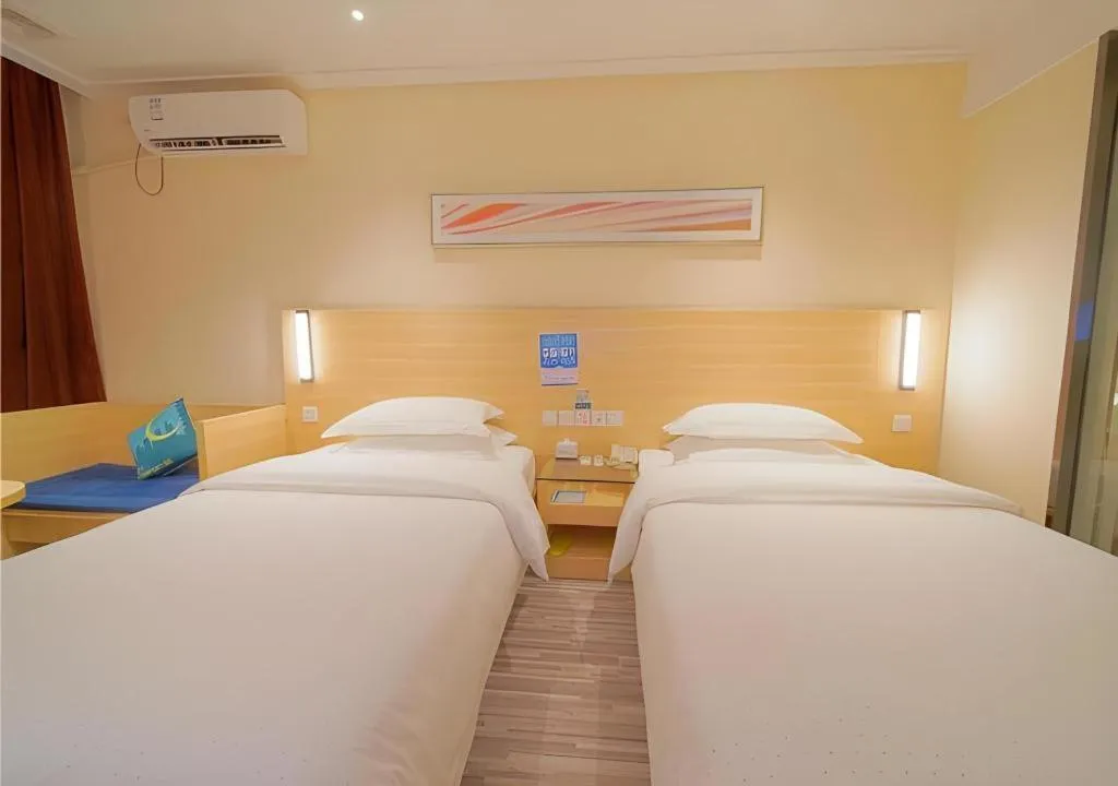 Bed in City Comfort Inn Foshan Kuiqi Road Metro Station