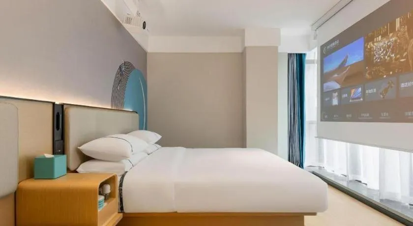 Bed in City Comfort Inn Wuhan International Expo Center Qianjin Village Metro Station