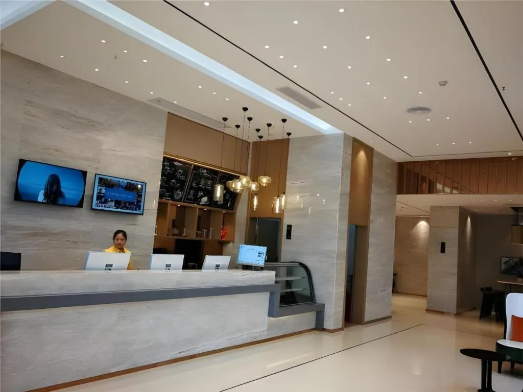 City Comfort Inn Wuzhou Municipal Government Vocational College