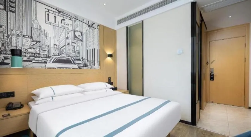 Bed in City Comfort Inn Yingcheng Walking Street