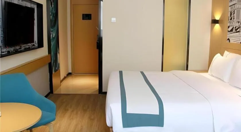 Bed in City Comfort Inn Yingcheng Walking Street