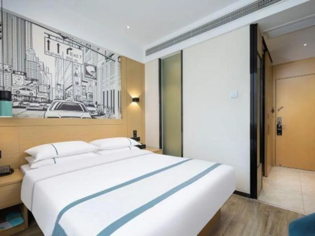 Bed in City Comfort Inn Yingcheng Walking Street