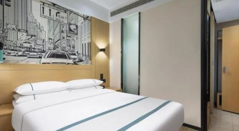 Bed in City Comfort Inn Yingcheng Walking Street