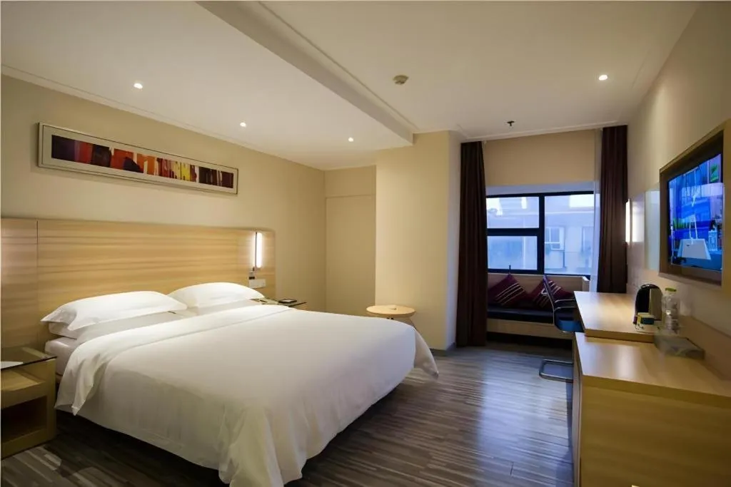 Bed in City Comfort Inn Changsha West Station Lugu Meixi Lake East Branch