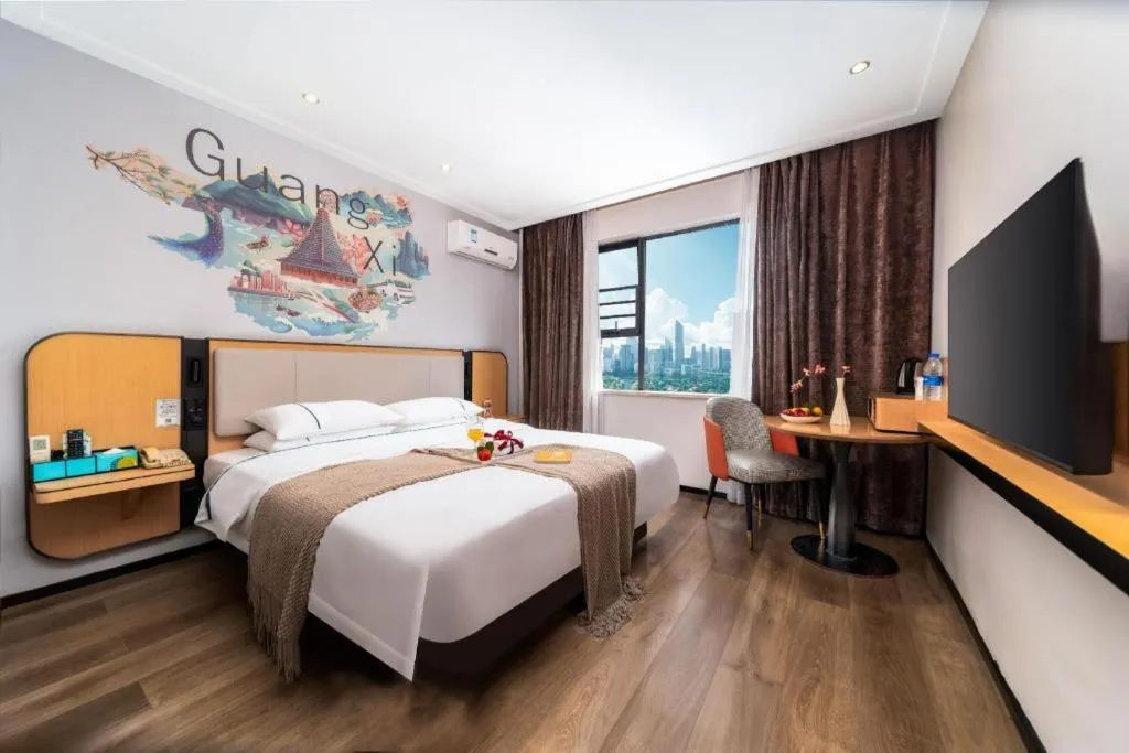 Bed in City Comfort Inn Liuzhou High-speed Railway Station