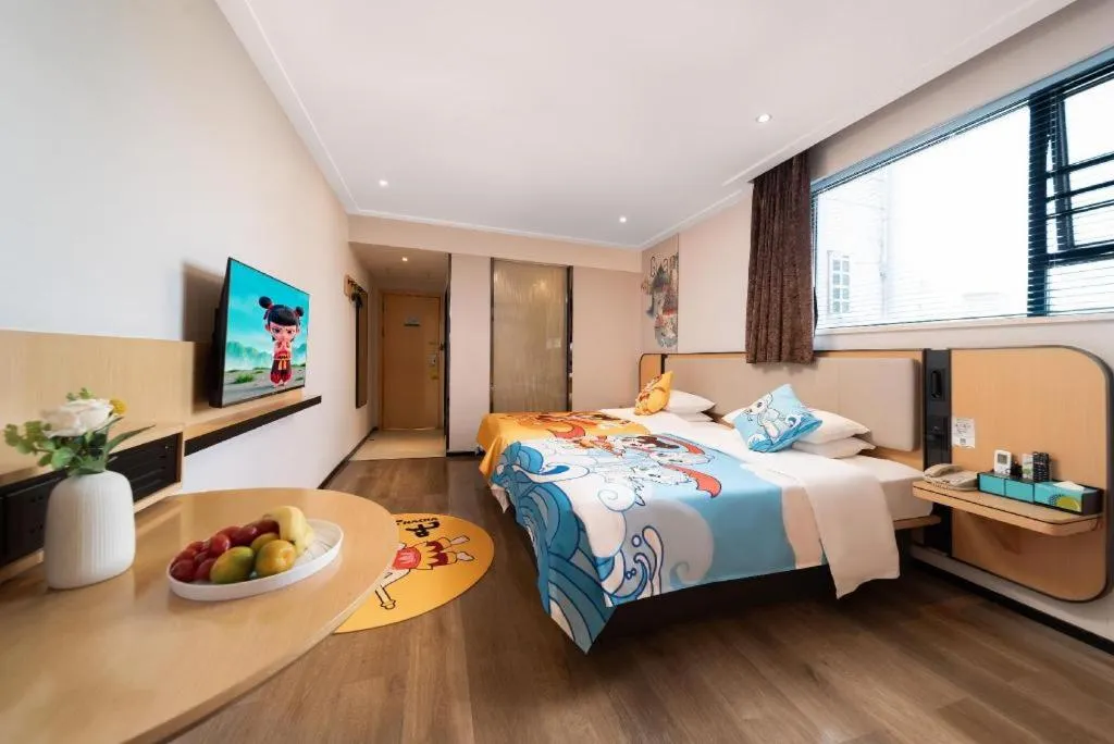 Bed in City Comfort Inn Liuzhou High-speed Railway Station