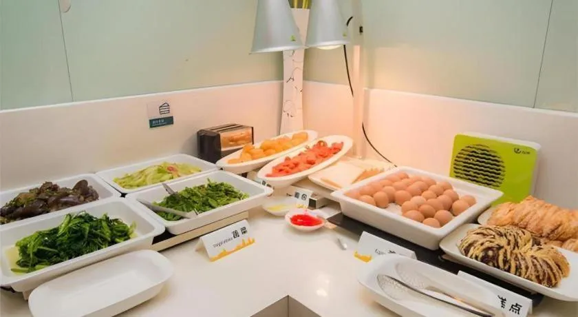 City Comfort Inn Liuzhou High-speed Railway Station