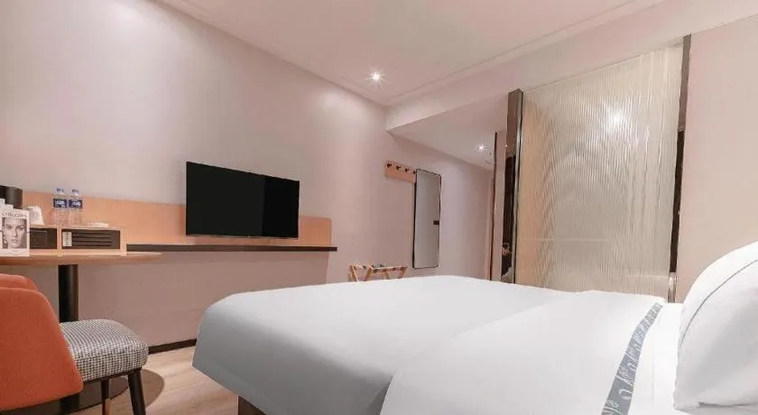 Bed in City Comfort Inn Liuzhou High-speed Railway Station