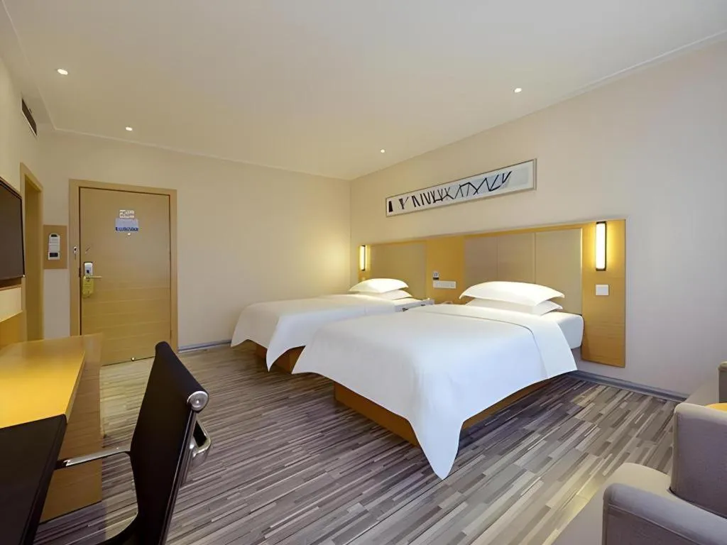 Bed in City Comfort Inn Tongren High-speed Railway Station