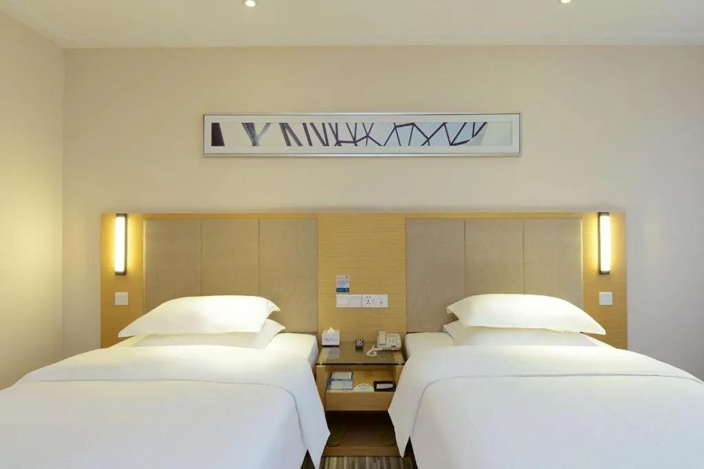 Bed in City Comfort Inn Tongren High-speed Railway Station