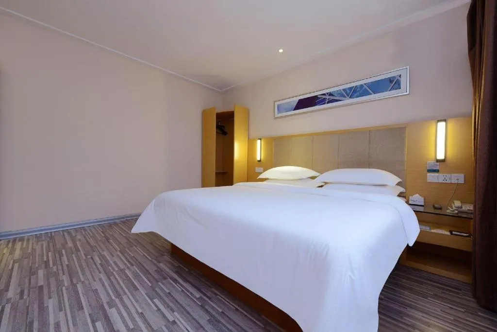 Bed in City Comfort Inn Tongren High-speed Railway Station