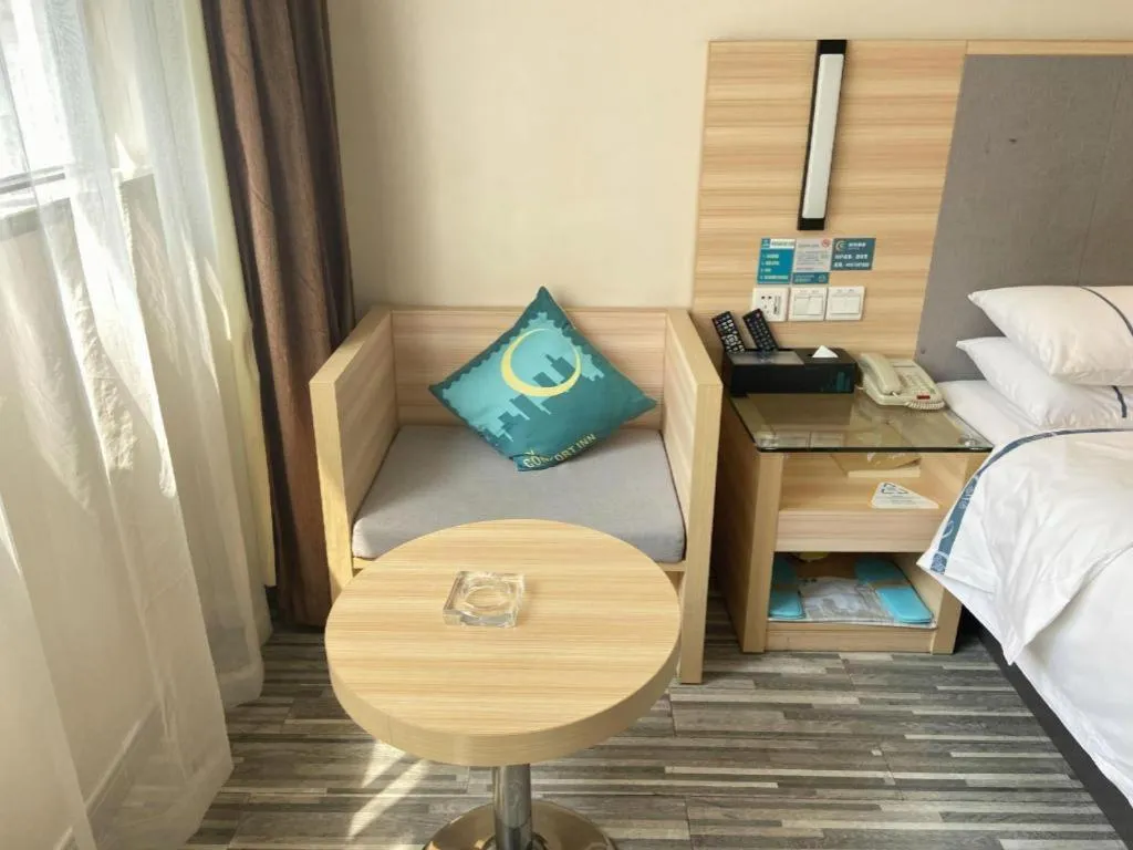 Bed in City Comfort Inn Tongren High-speed Railway Station