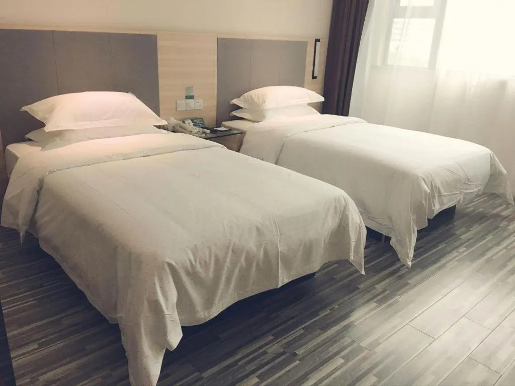 Bed in City Comfort Inn Tongren High-speed Railway Station