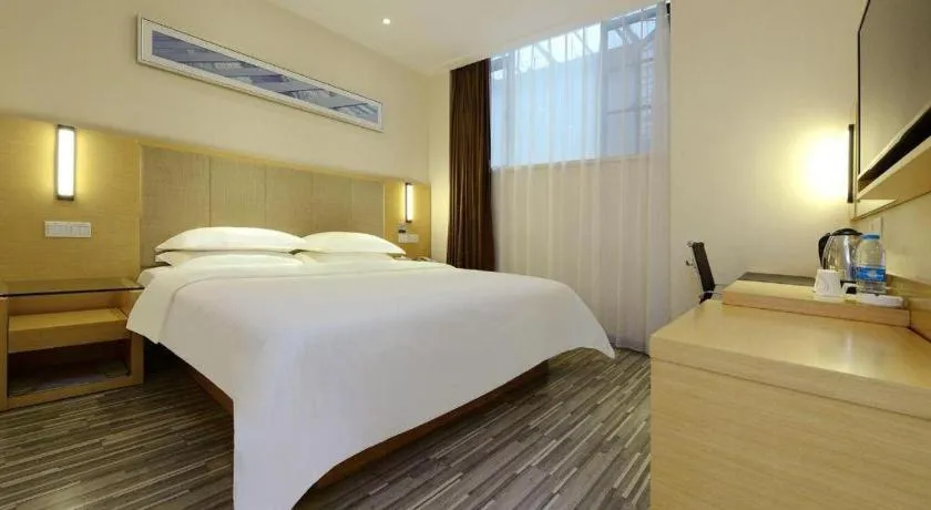 Bed in City Comfort Inn Tongren High-speed Railway Station