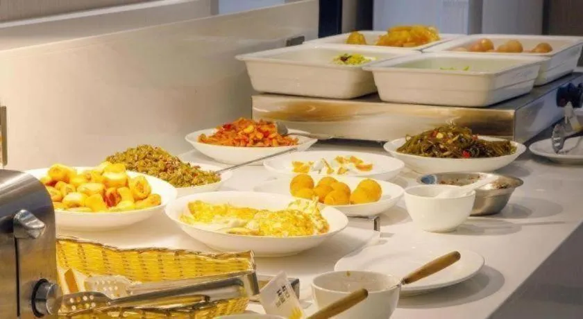 City Comfort Inn Guilin Two Rivers and Four Lakes Sun and Moon Shuangta