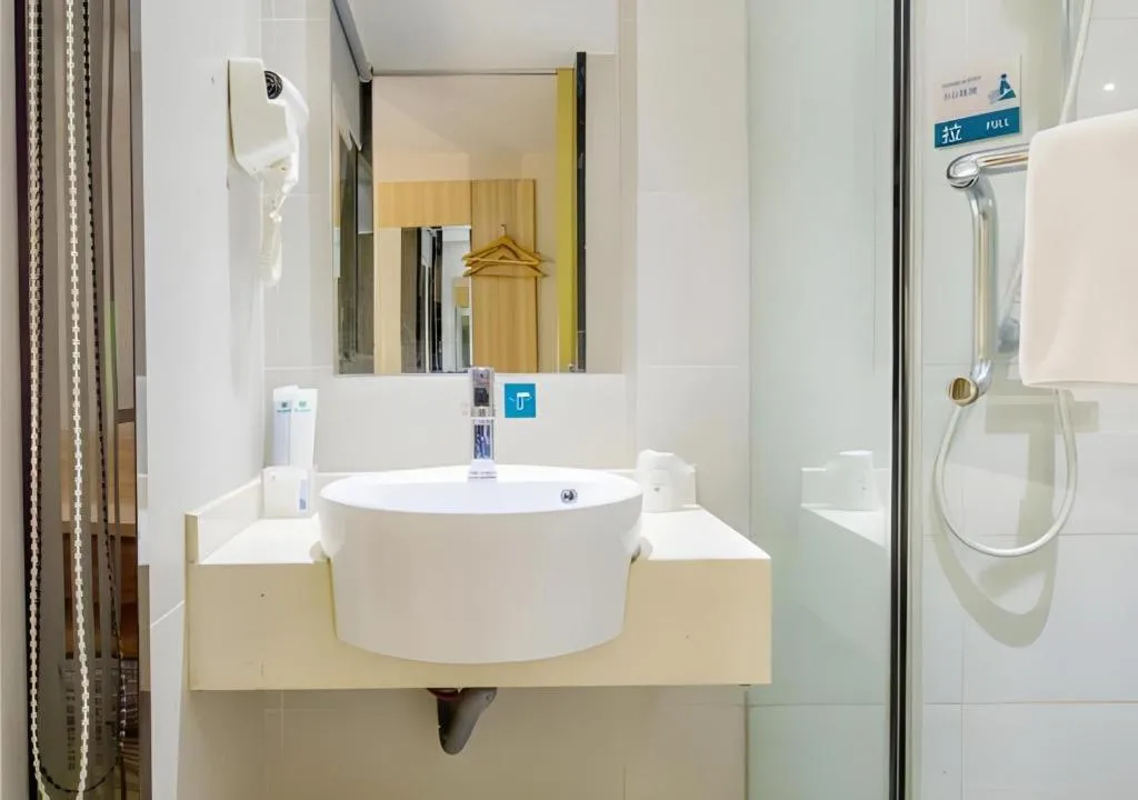 City Comfort Inn Guilin Two Rivers and Four Lakes Sun and Moon Shuangta