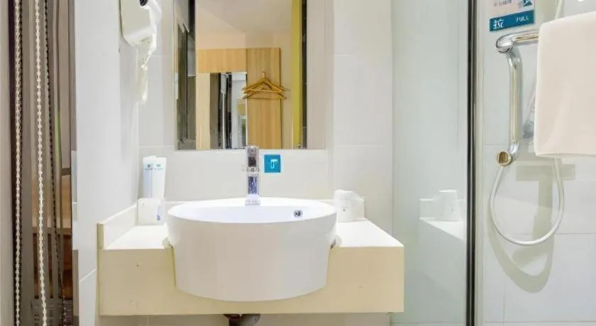 City Comfort Inn Guilin Two Rivers and Four Lakes Sun and Moon Shuangta