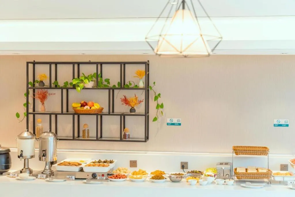 City Comfort Inn Guilin Two Rivers and Four Lakes Sun and Moon Shuangta