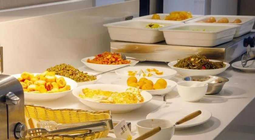 City Comfort Inn Guilin Two Rivers and Four Lakes Sun and Moon Shuangta