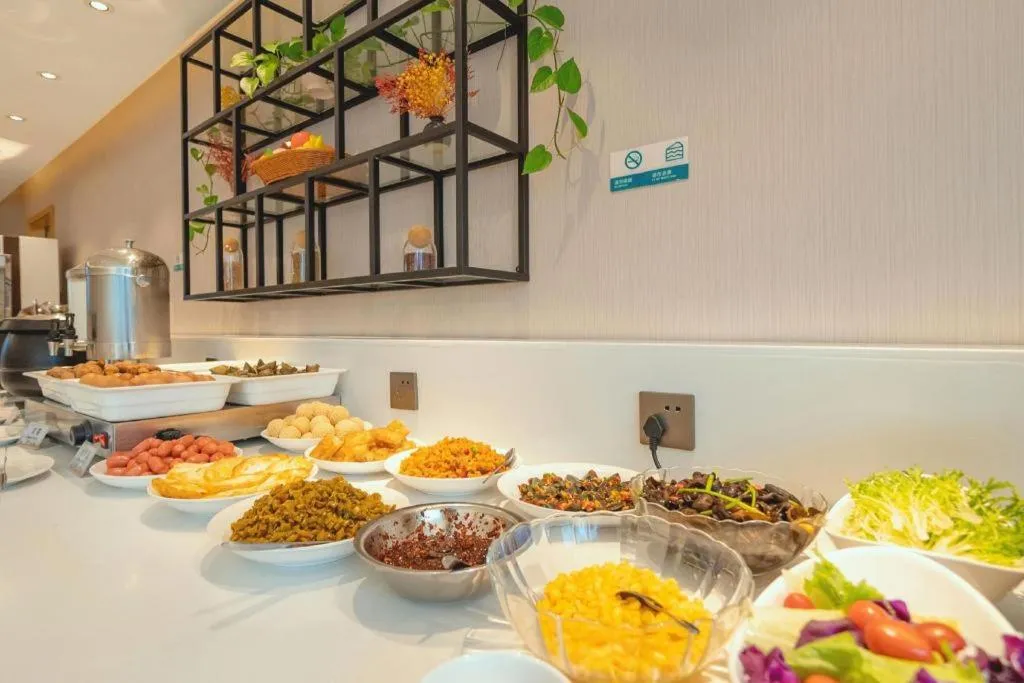 City Comfort Inn Guilin Two Rivers and Four Lakes Sun and Moon Shuangta