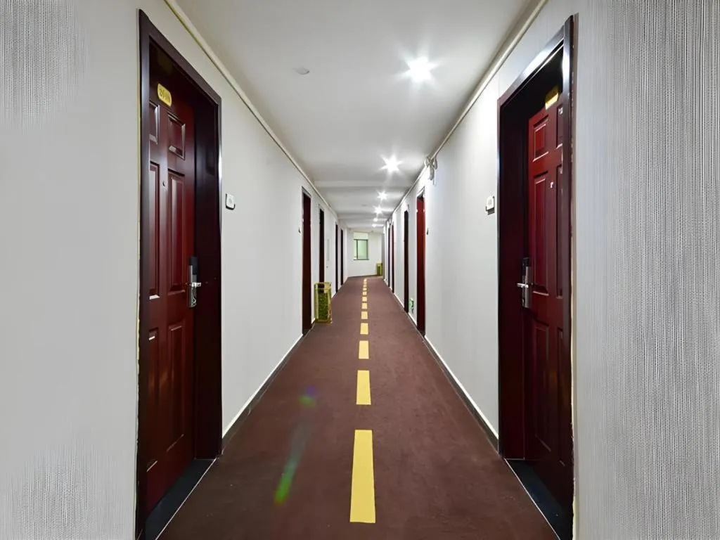 JTour Inn Wuchang Zhongnan University of Economics and Law