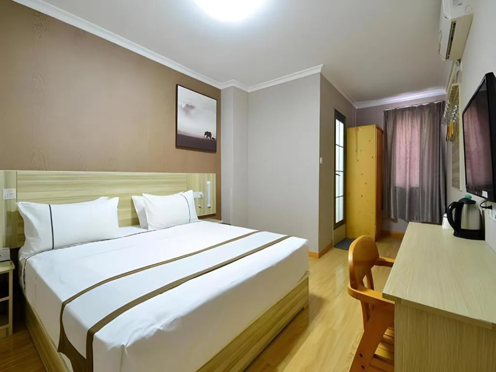 Bed in JTour Inn Wuchang Zhongnan University of Economics and Law