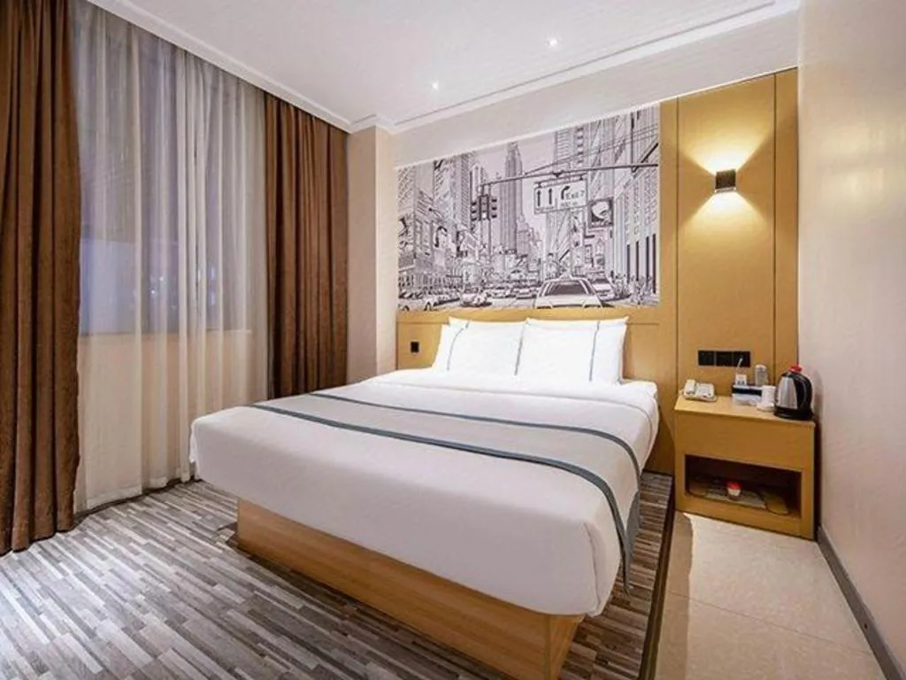 Bed in City Comfort Inn Liuzhou Wuxing Walking Street
