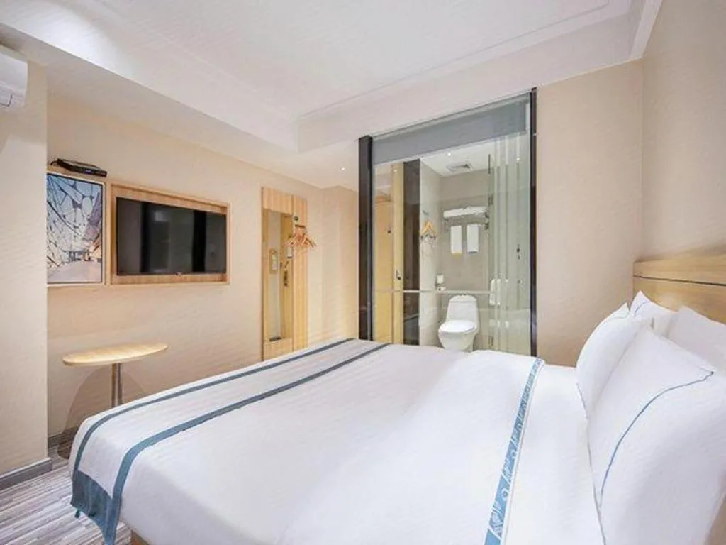 Bed in City Comfort Inn Liuzhou Wuxing Walking Street