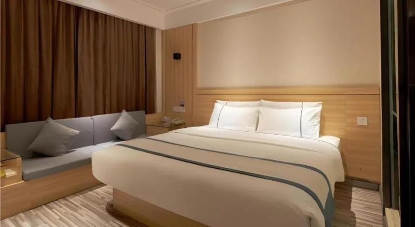 Bed in City Comfort Inn Liuzhou Wuxing Walking Street
