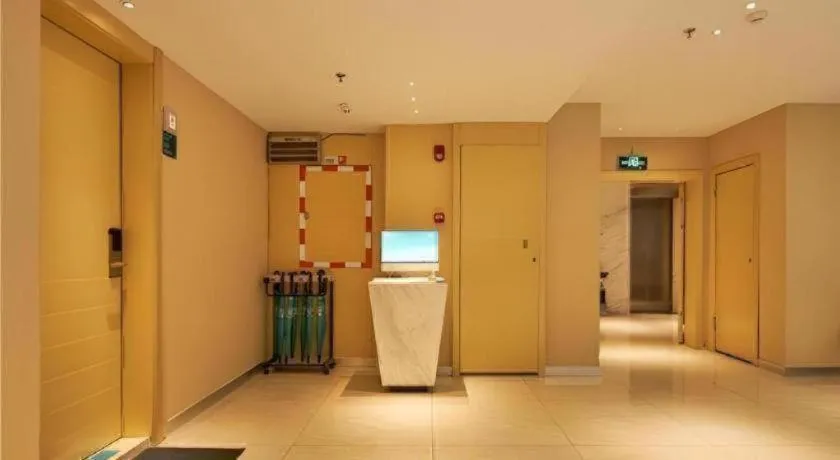 City Comfort Inn Liuzhou Wuxing Walking Street