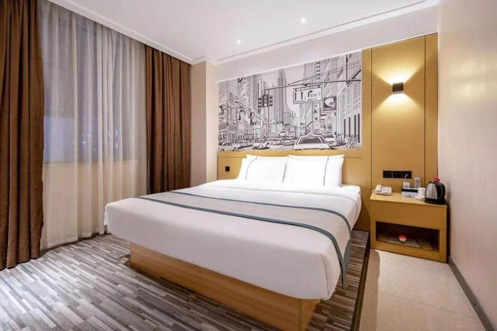 Bed in City Comfort Inn Liuzhou Wuxing Walking Street