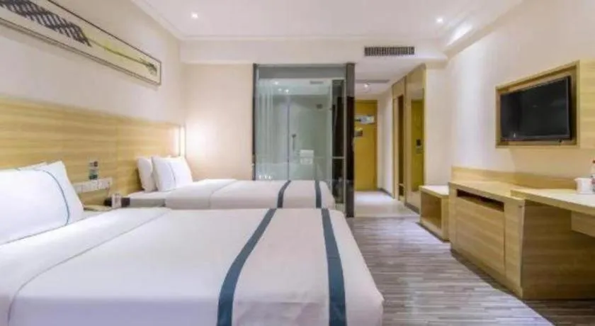 Bed in City Comfort Inn Zhuhai University Town Tangjiawan Plaza