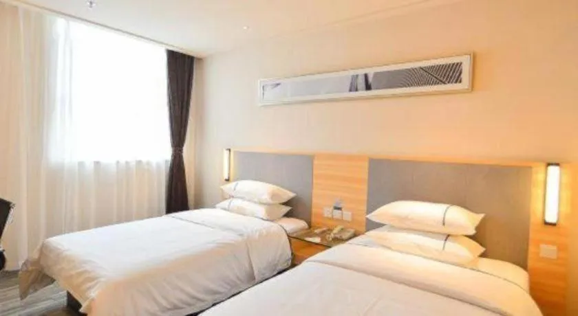 Bed in City Comfort Inn Zhuhai University Town Tangjiawan Plaza