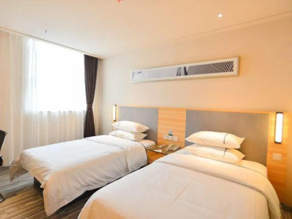 Bed in City Comfort Inn Zhuhai University Town Tangjiawan Plaza