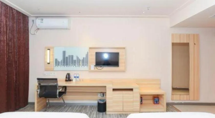 Bed in City Comfort Inn Zhuhai University Town Tangjiawan Plaza