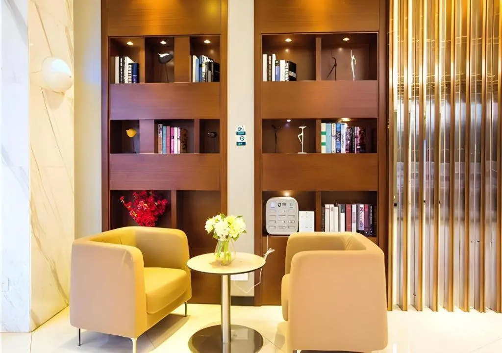 City Comfort Inn Wuzhou Bus Station