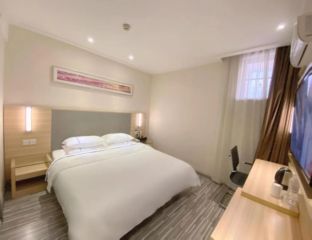 Bed in City Comfort Inn Wuzhou Bus Station