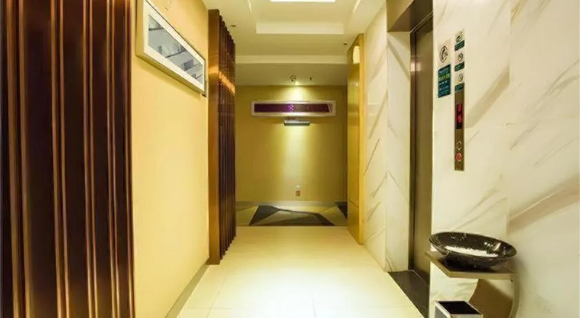 City Comfort Inn Wuzhou Bus Station