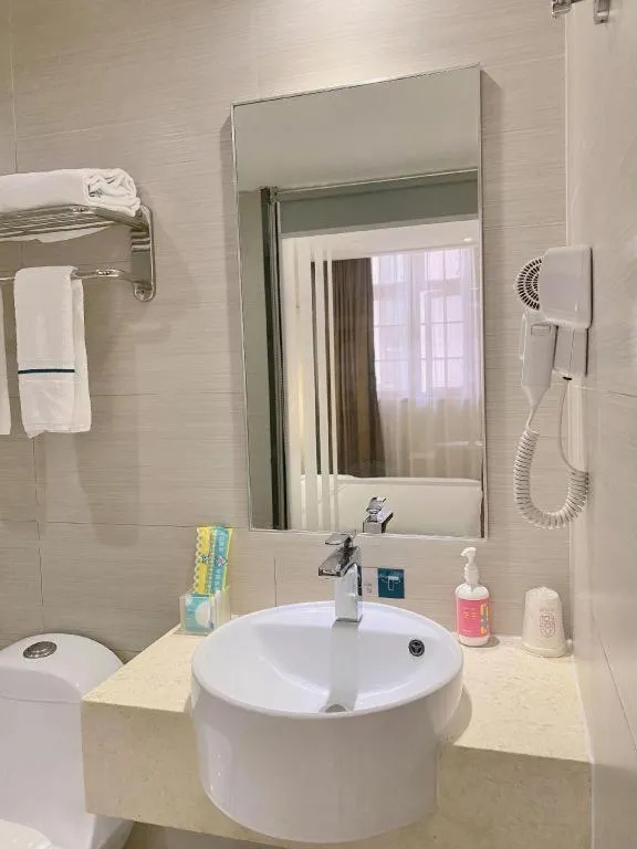 City Comfort Inn Wuzhou Bus Station