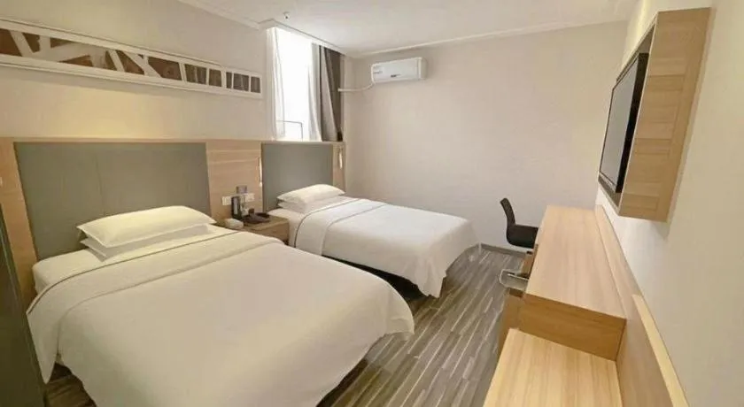 Bed in City Comfort Inn Wuzhou Bus Station