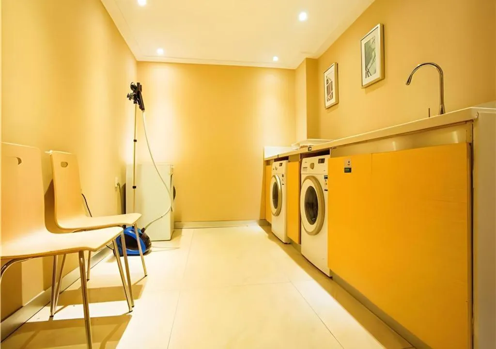 City Comfort Inn Wuzhou Bus Station