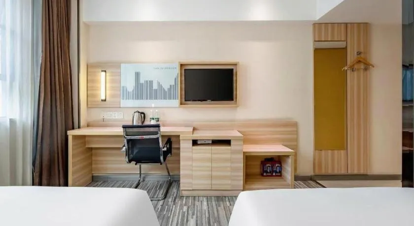 Bed in City Comfort Inn Wuzhou Bus Station