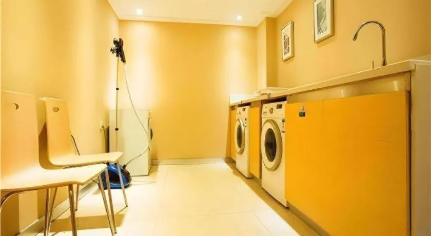 City Comfort Inn Wuzhou Bus Station