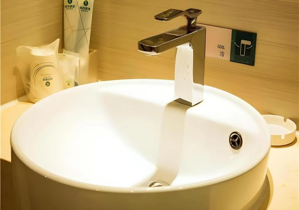 City Comfort Inn Wuzhou Bus Station