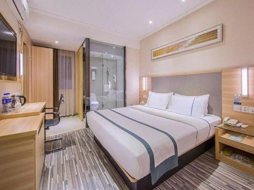 Bed in City Comfort Inn Wuzhou Bus Station