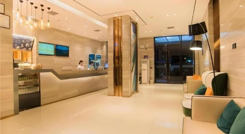 City Comfort Inn Liuzhou Wuxing Walking Street Zhonghuan Tower